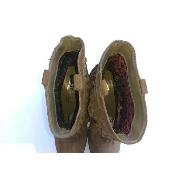 Sbicca Vintage Collection Women's Tan Knotted Fringe Boots Size 7.5 - Picture 3 of 10